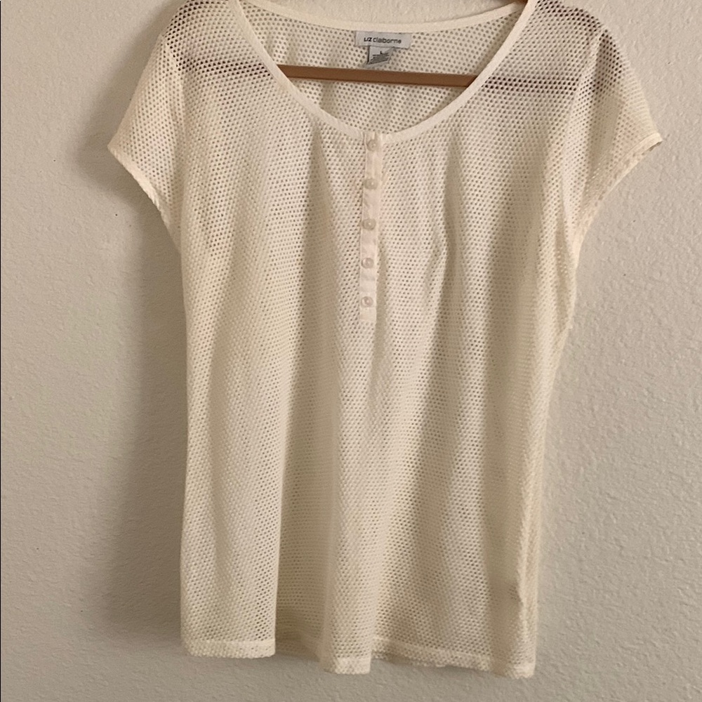 Liz Claiborne Cream Fitted Buttoned Short Sleeve Tee